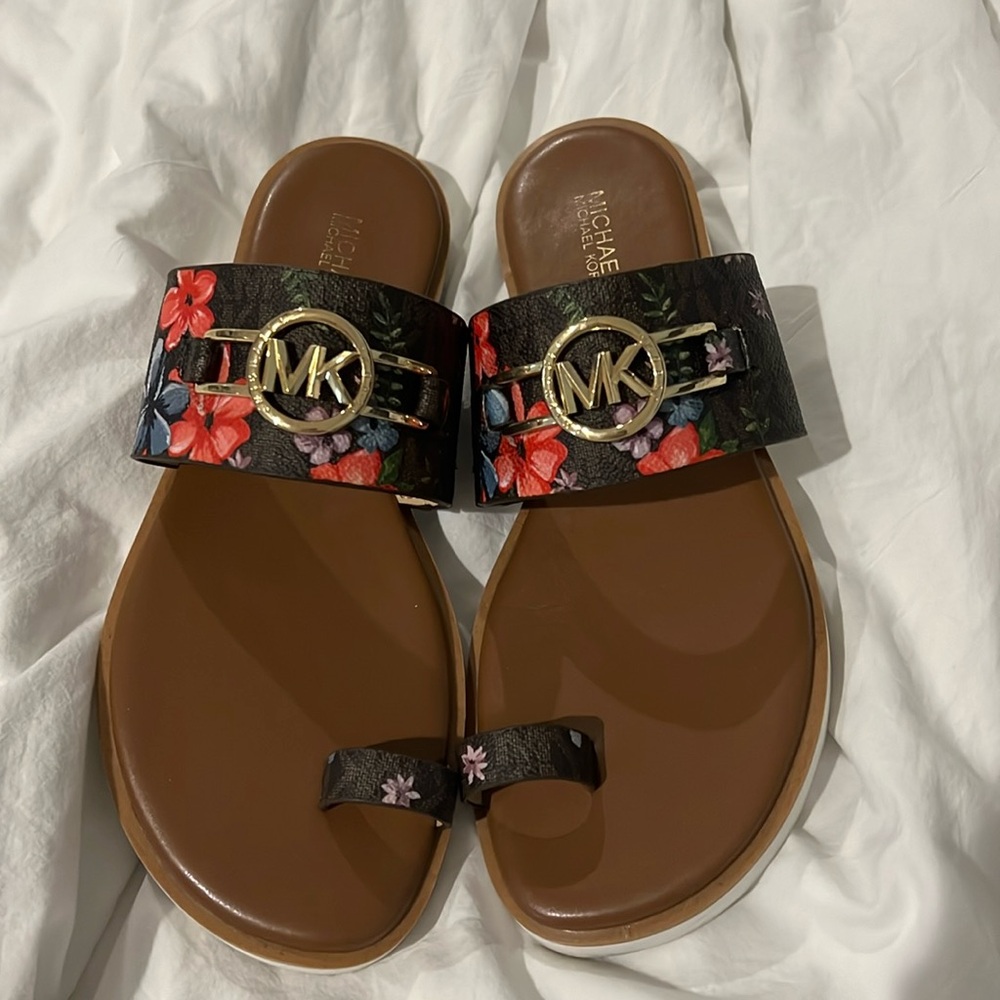 MK sandals
